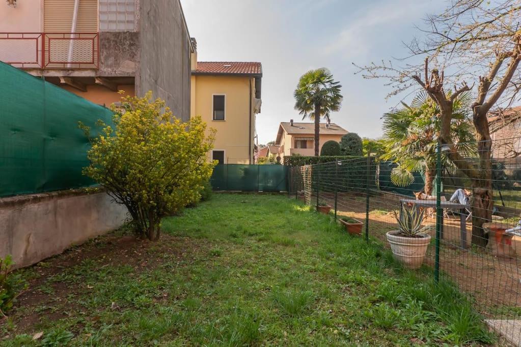 Le Rose Appartement Venegono Superiore Buitenkant foto